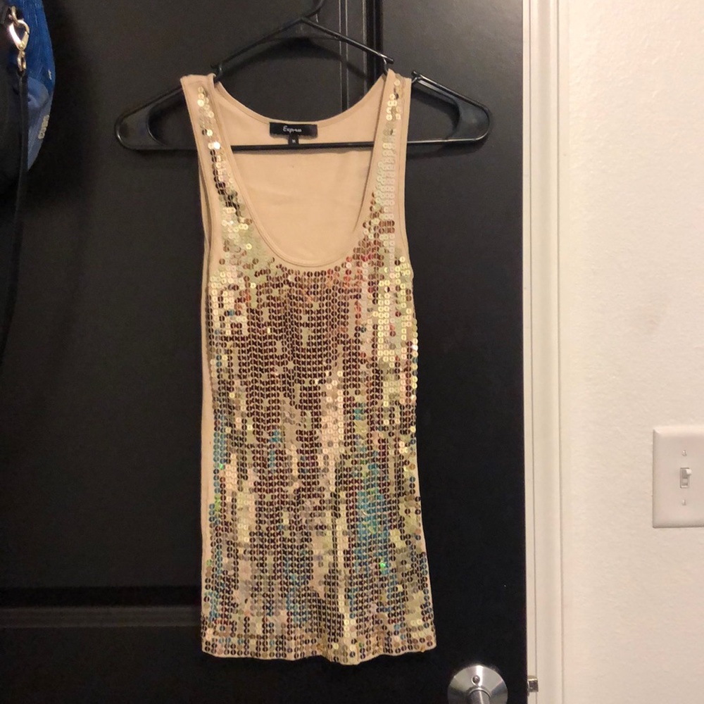 Brown tank